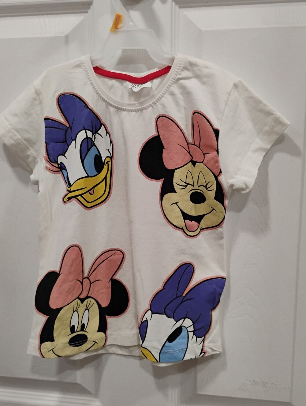 🩷Minnie + Daisy T-Shirt - Size 4T... 3/$21
